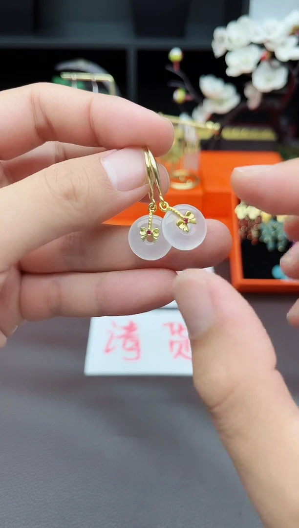 玛瑙/玉髓耳钉未镶嵌白平安扣