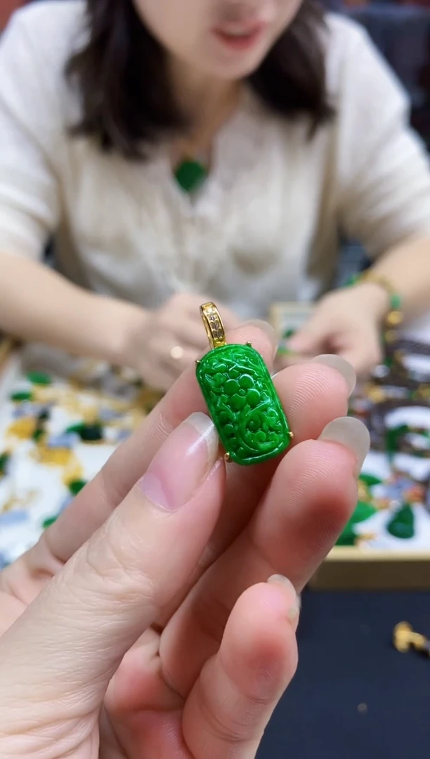 颈饰未镶嵌翡翠翡翠吊坠