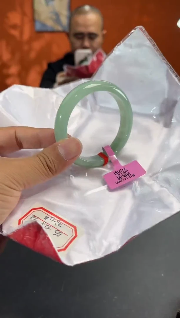 未镶嵌手镯翡翠5 56