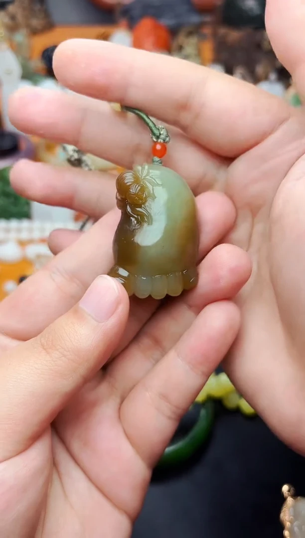 【闪购商品】和田玉颈饰未镶嵌知足常乐01