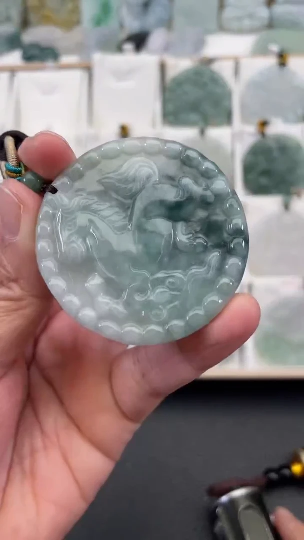 颈饰未镶嵌翡翠天然缅甸翡翠A货382