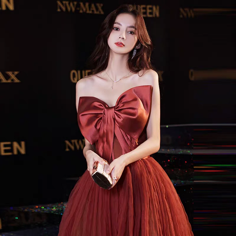 敬酒服新娘2025新款赫本风在逃公主轻奢小众气质订婚礼服女连衣裙
