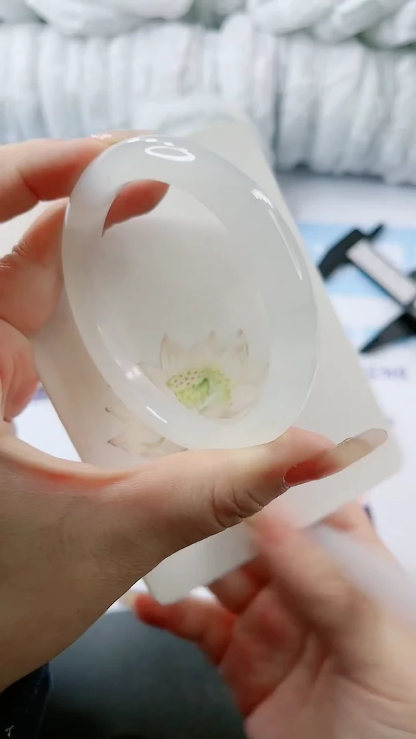 【闪购商品】石英质玉手镯未镶嵌多样性发货L419