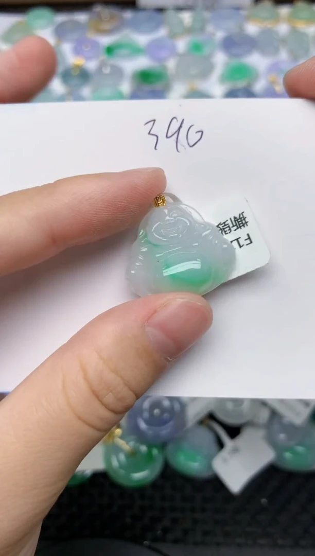 翡翠18K金镶嵌颈饰天然缅甸A货翡翠