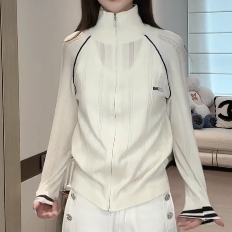 2025新款秋季修身型网红短款字母夏季显瘦短外套LK2505625