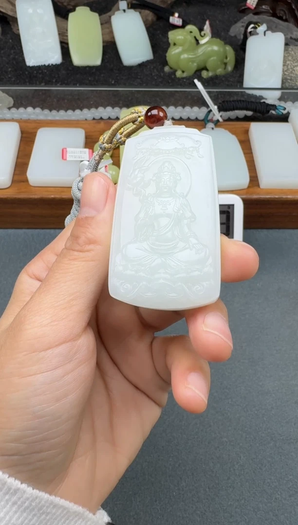 颈饰未镶嵌和田玉2