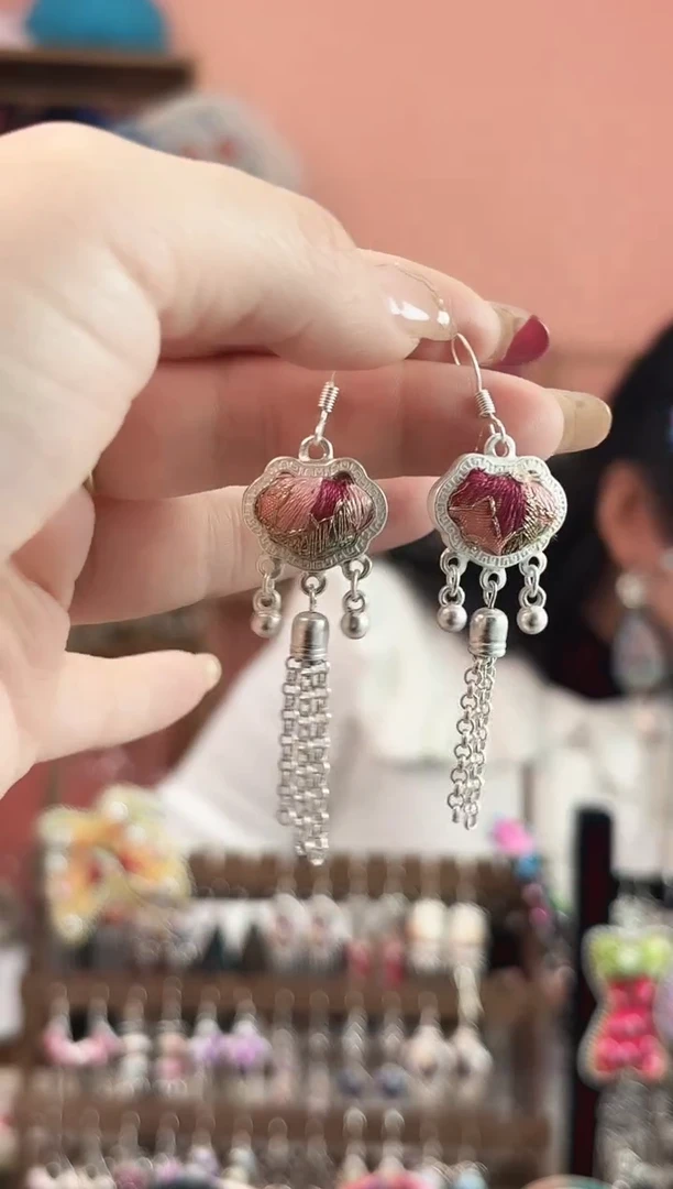 织绣艺枝独绣手工饰品92