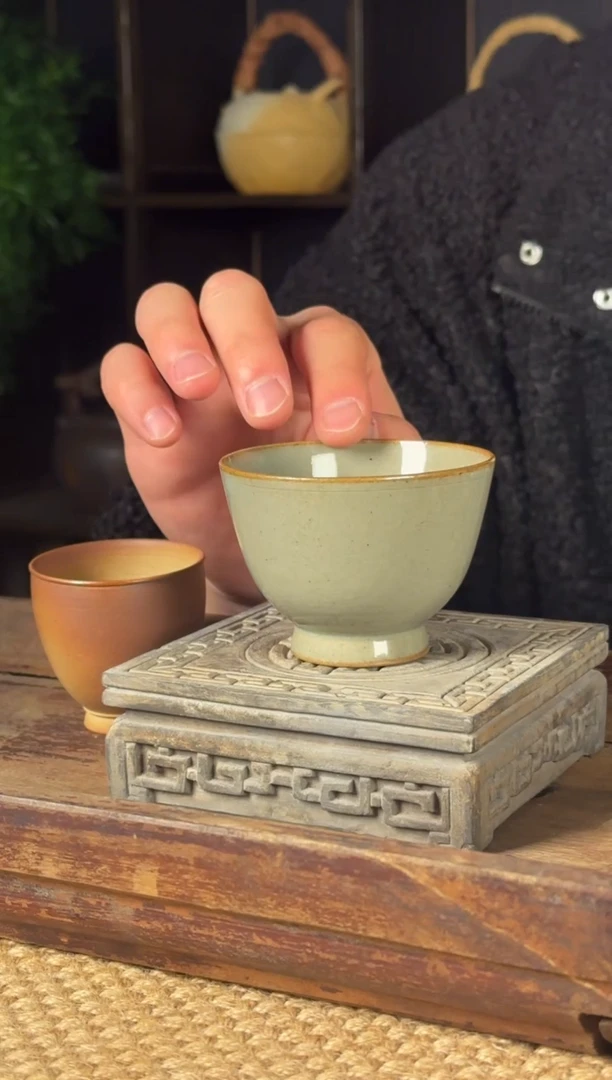平阳窑手作青釉敦实杯