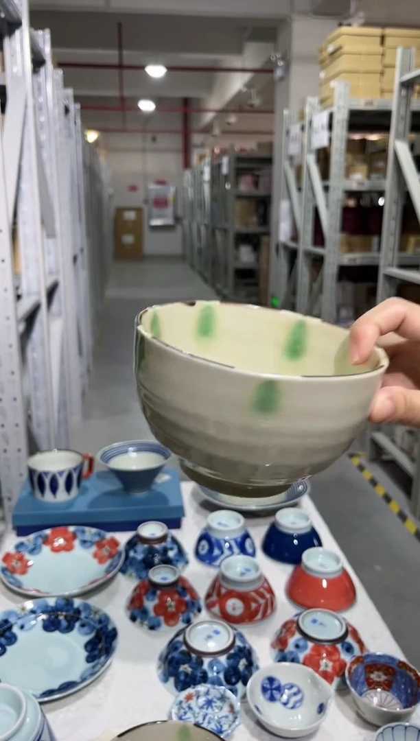 瓷片新品福利 渕錆点紋饭碗13厘米