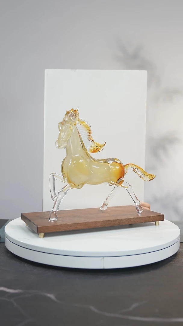 【闪购商品】琉璃手工艺品黄玉奔马