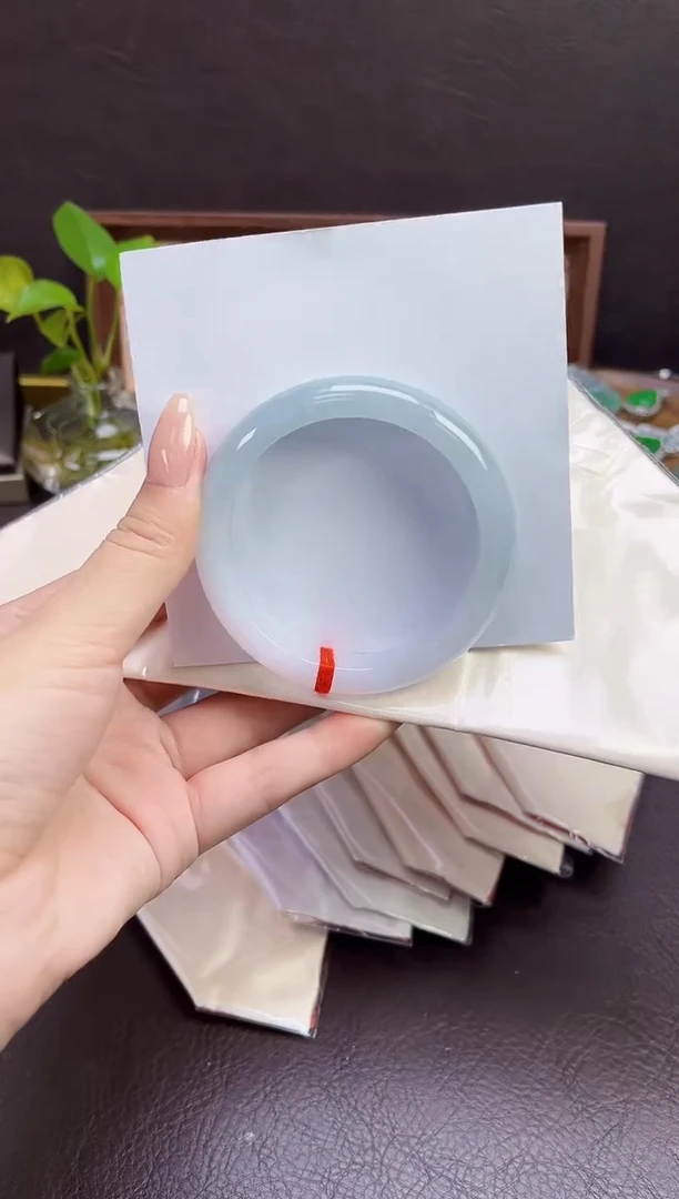 未镶嵌手镯翡翠7