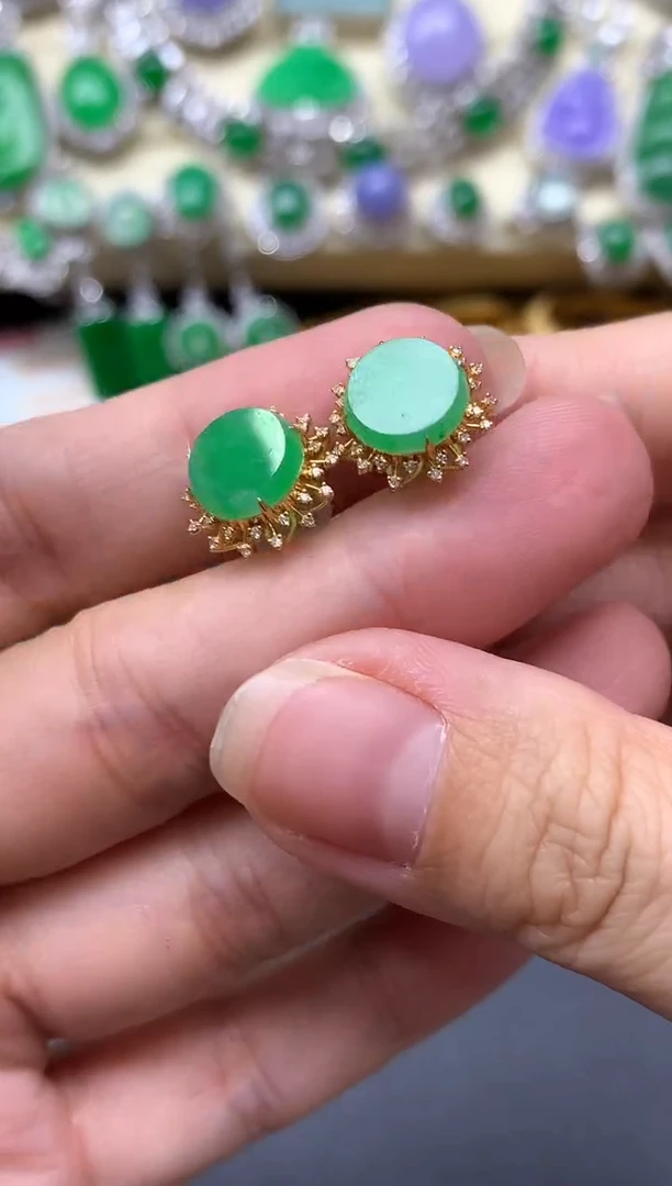 颈饰18K金镶嵌翡翠427-中国好珍宝