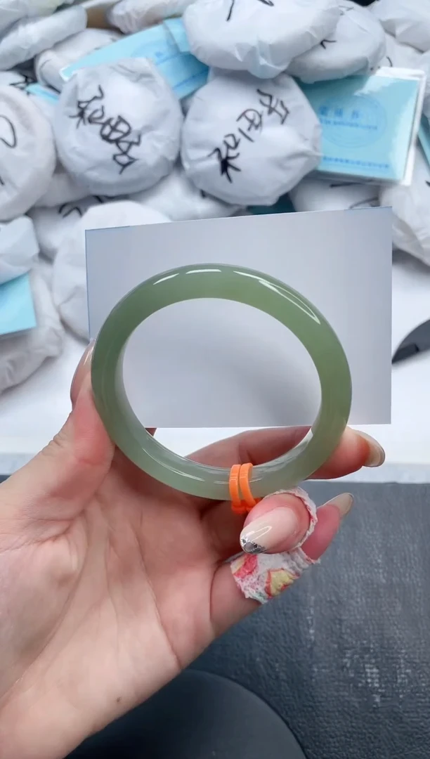 石英质玉手镯未镶嵌13V84-56.4