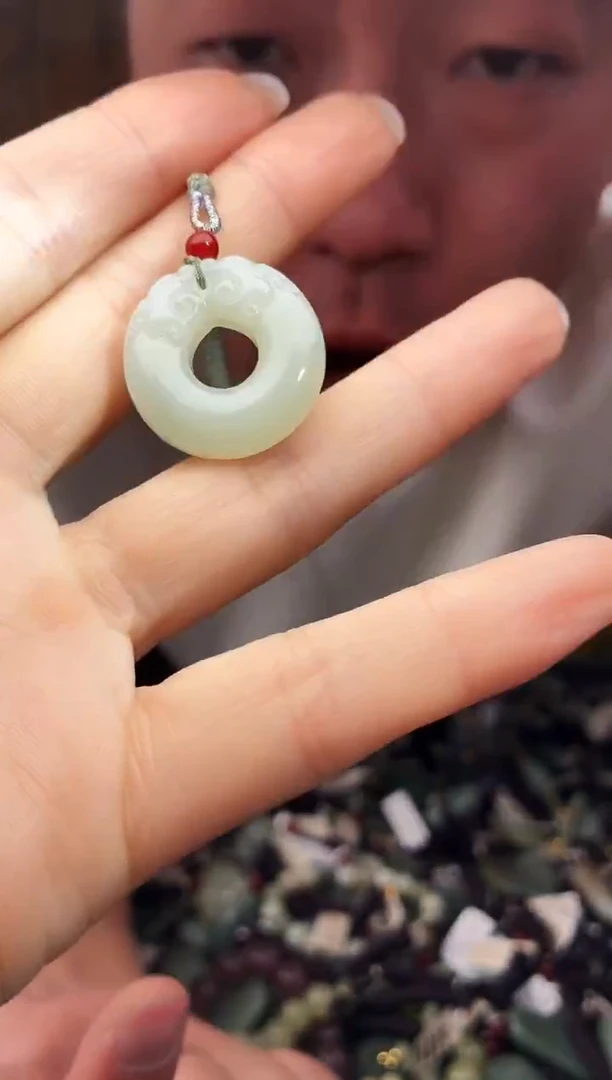 颈饰未镶嵌和田玉多样性发货，拍一发一