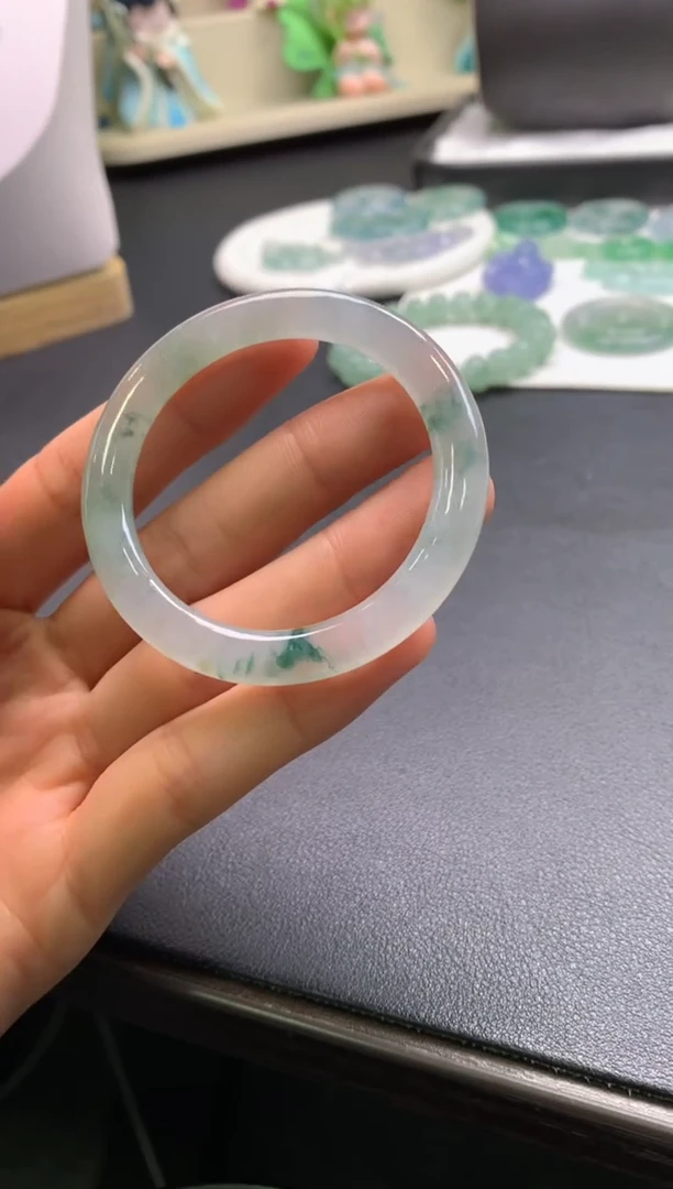 未镶嵌定制翡翠0014105899（43*5.4*7.1）