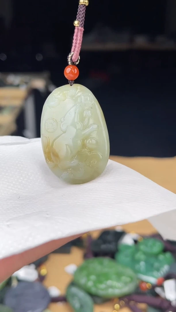 颈饰未镶嵌和田玉1