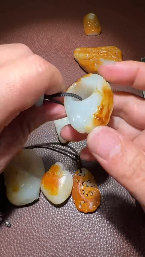 和田玉未镶嵌挂件和田玉