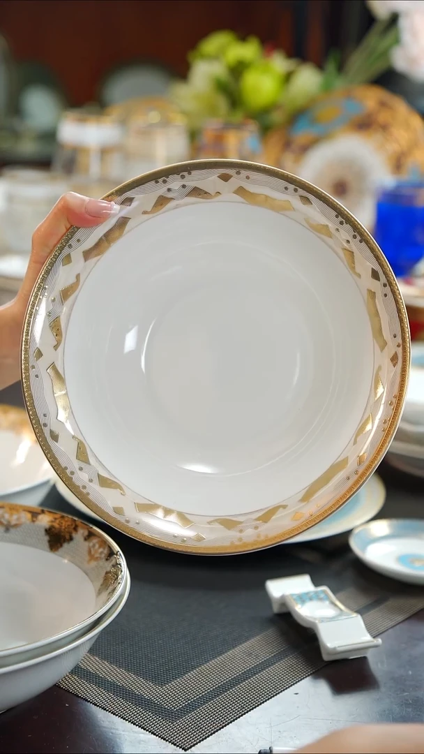 瓷片9英寸汤碗  1个