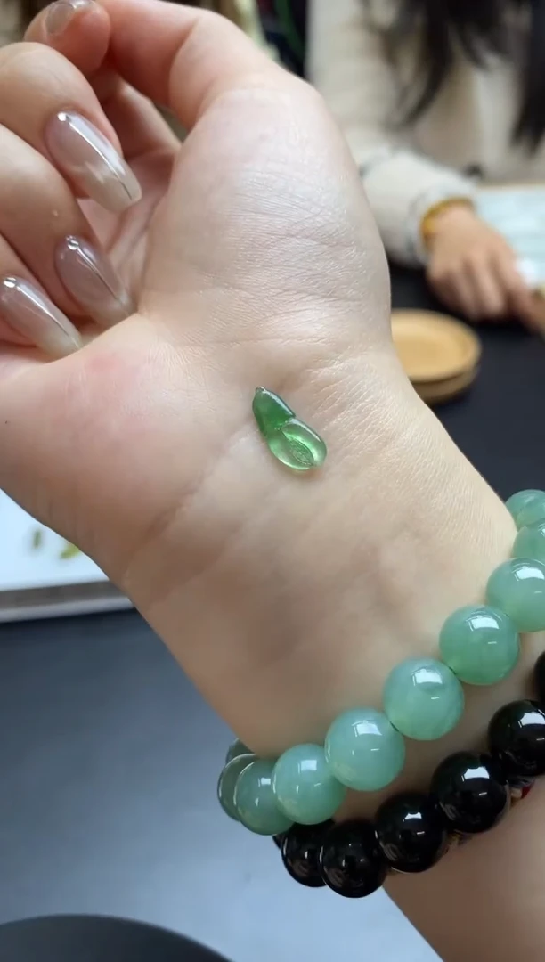 【闪购商品】定制翡翠未镶嵌翡翠毛货~