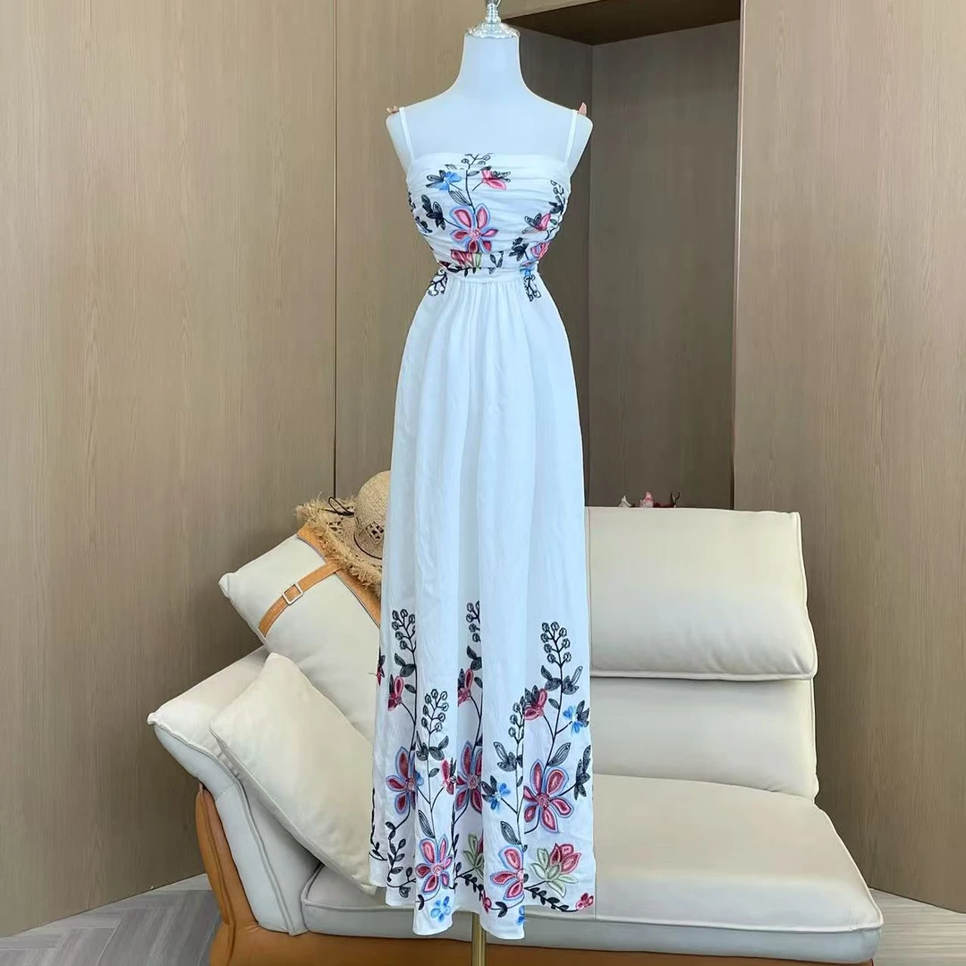 BECHARMING「欧若拉」时尚气质刺绣国风褶皱显瘦连衣裙Q0979