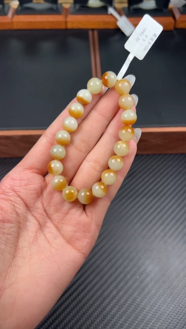 未镶嵌手串和田玉若羌微色差卡10