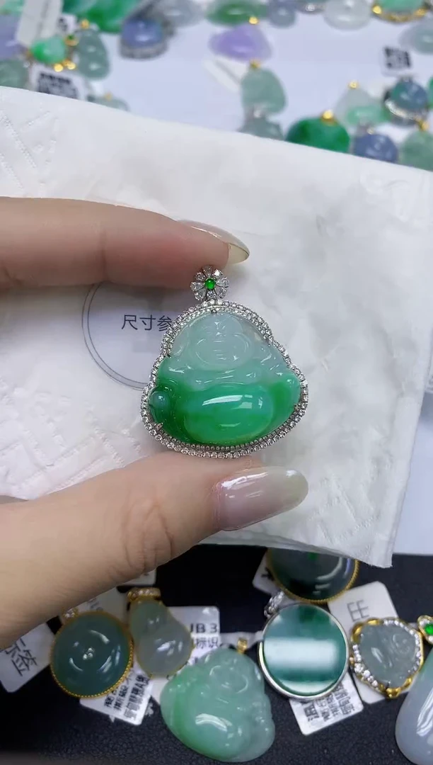 颈饰18K金镶嵌翡翠天然缅甸翡翠A货百元以上9元证书费自理