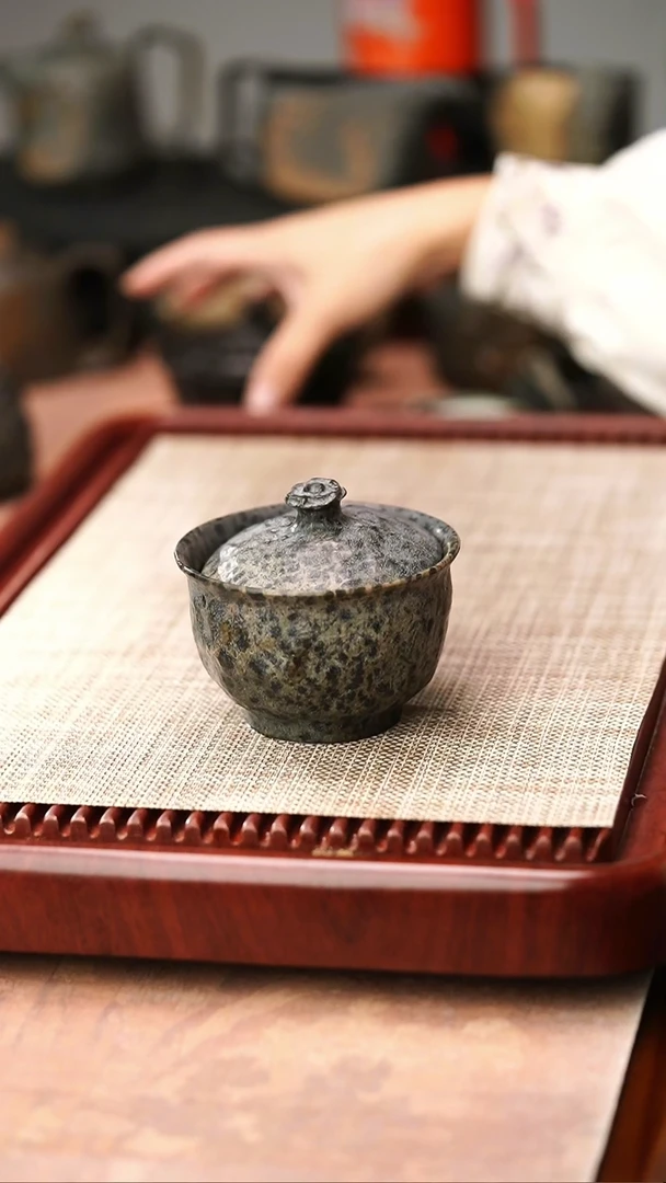 心****处归玉堂冰碛岩重工雕刻豹纹肌理随型盖碗