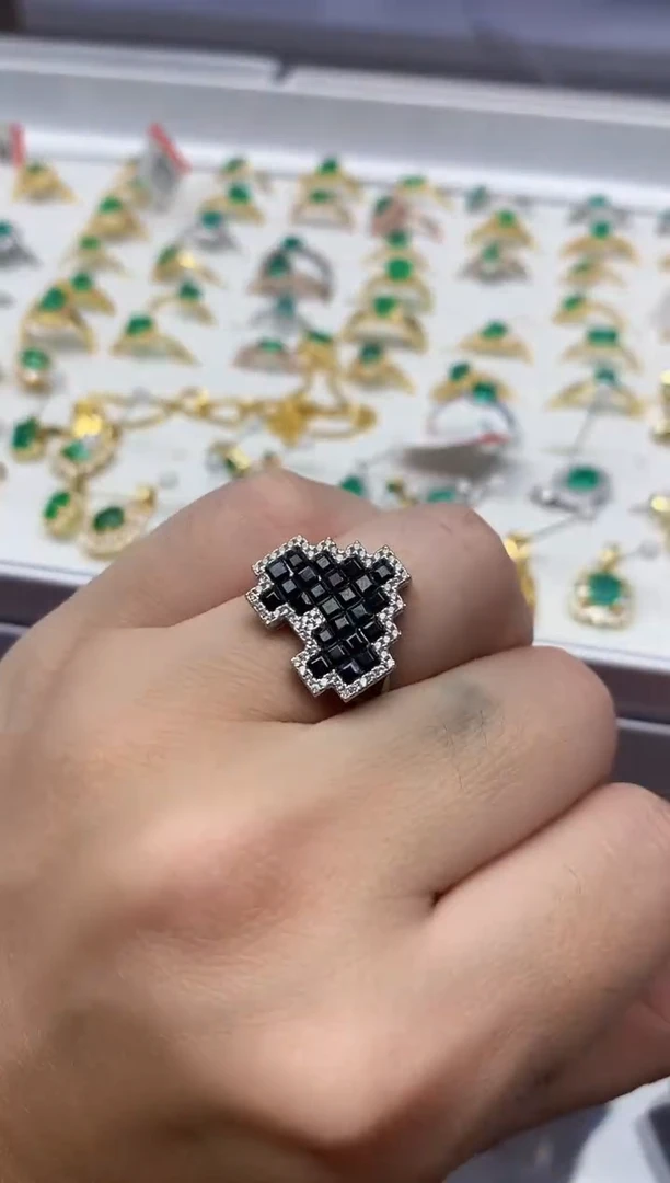 【闪购商品】蓝宝石戒指银S925镶嵌........