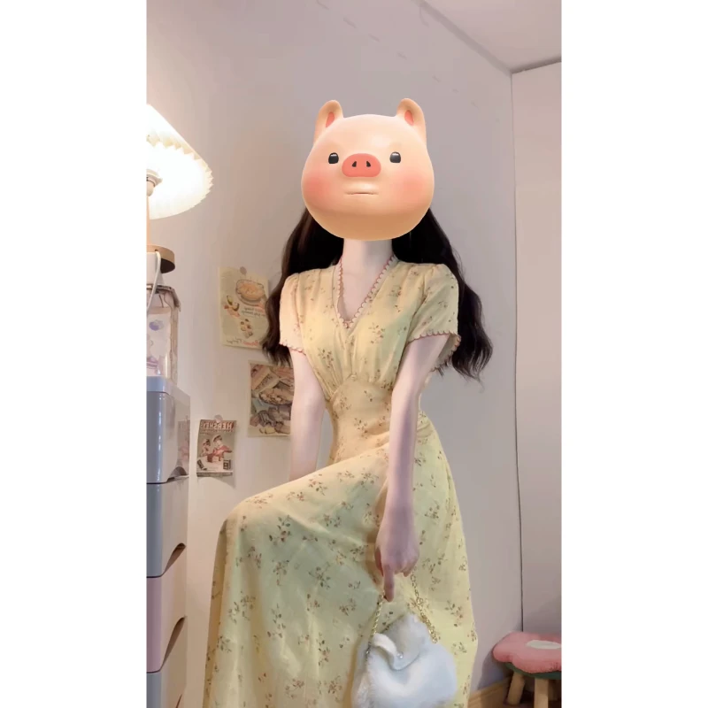 大码胖mm夏日绝美碎花连衣裙女2025新款设计感显瘦气质V领长裙子