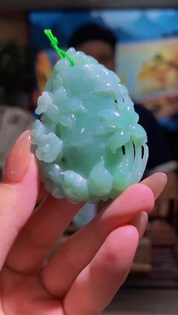 翡翠未镶嵌颈饰MFC0610102