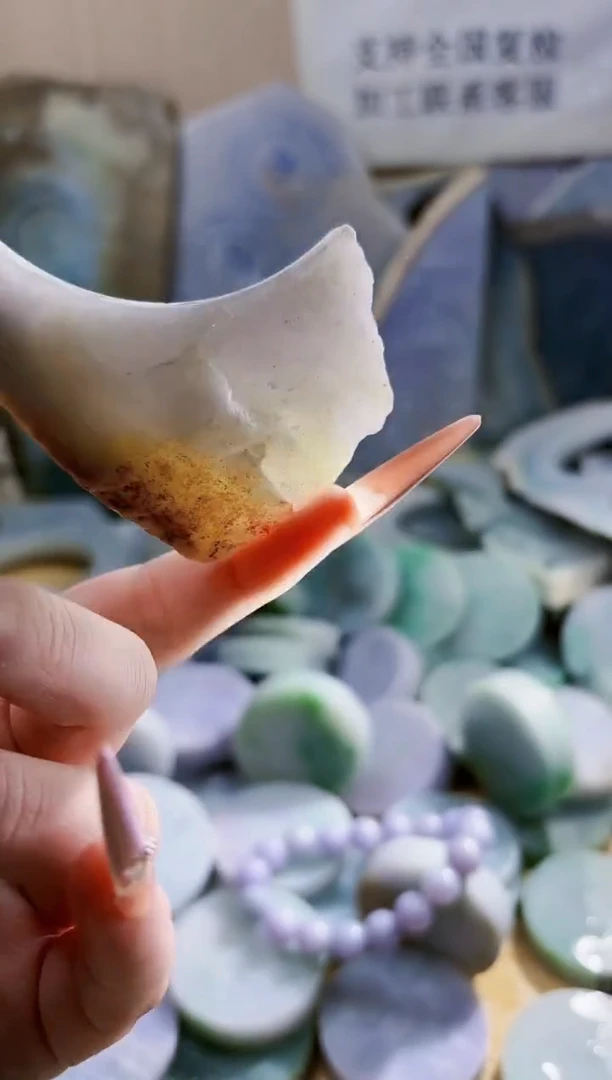 翡翠未镶嵌颈饰翡翠A货 江谭030