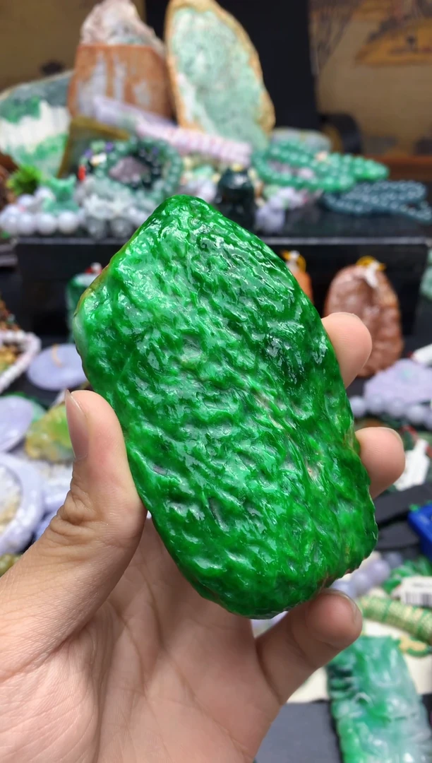 颈饰未镶嵌翡翠正**拉天然缅甸翡翠A货