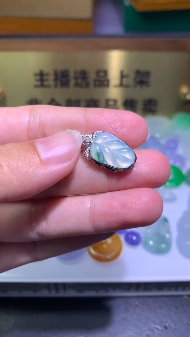 【闪购商品】翡翠颈饰银S925镶嵌净货