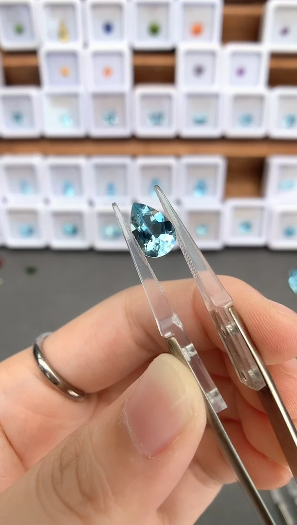未镶嵌裸石定制海蓝宝石W***u2.0ct