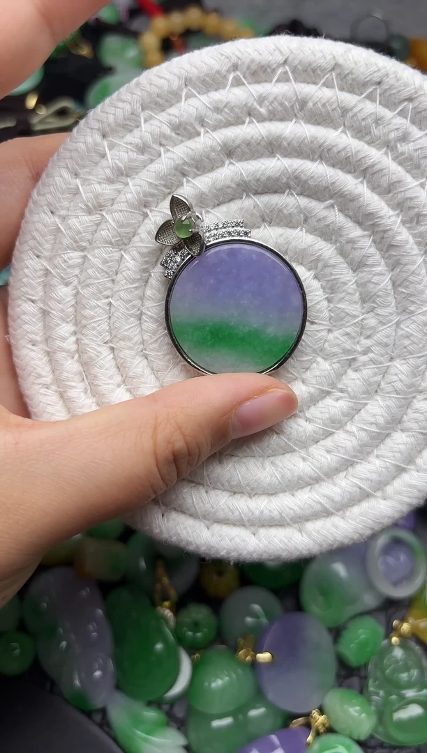 颈饰未镶嵌翡翠缅甸翡翠吊坠