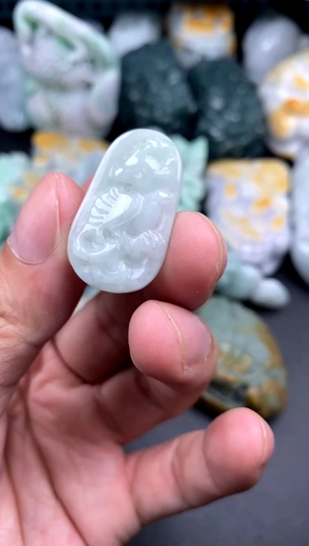 吊坠(不含链)未镶嵌翡翠1