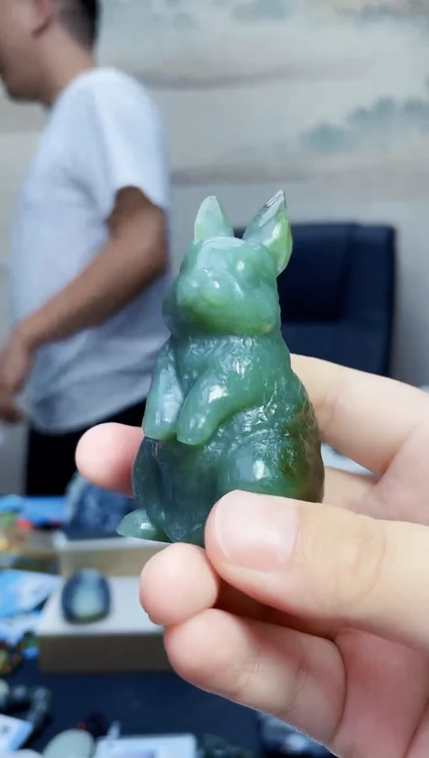 和田玉未镶嵌颈饰1