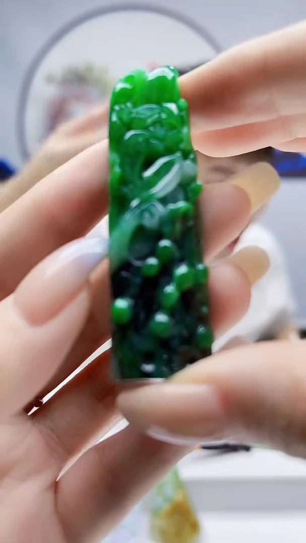 未镶嵌定制翡翠毛货-挂件70