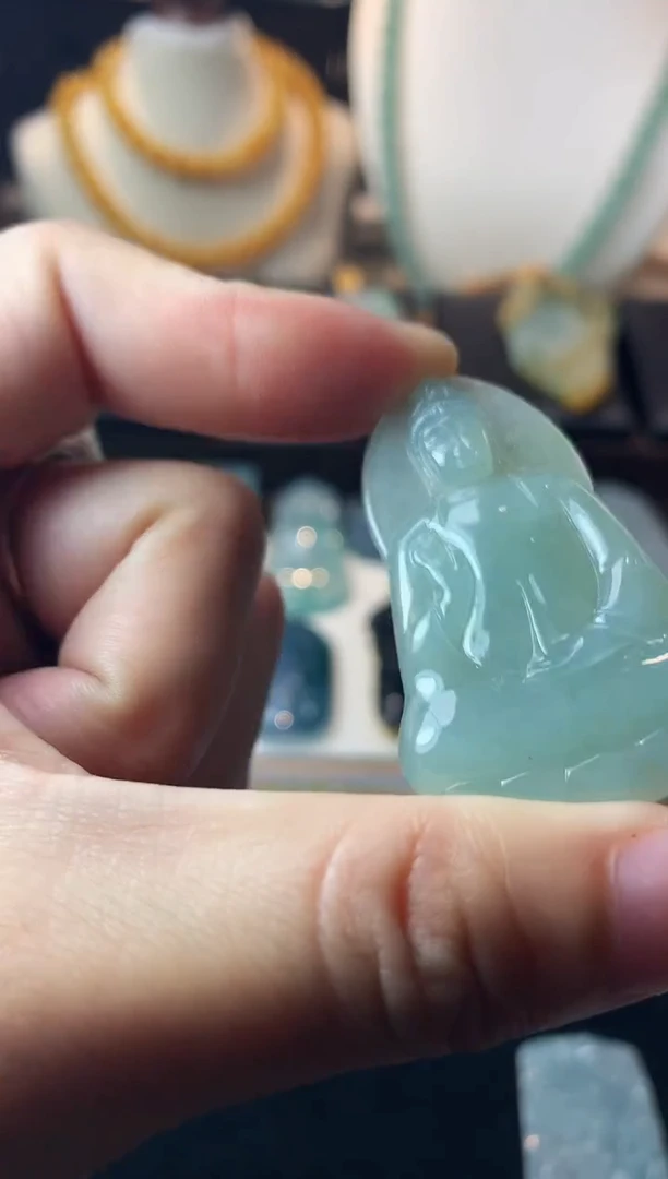 未镶嵌定制翡翠李**?毛货不退不换