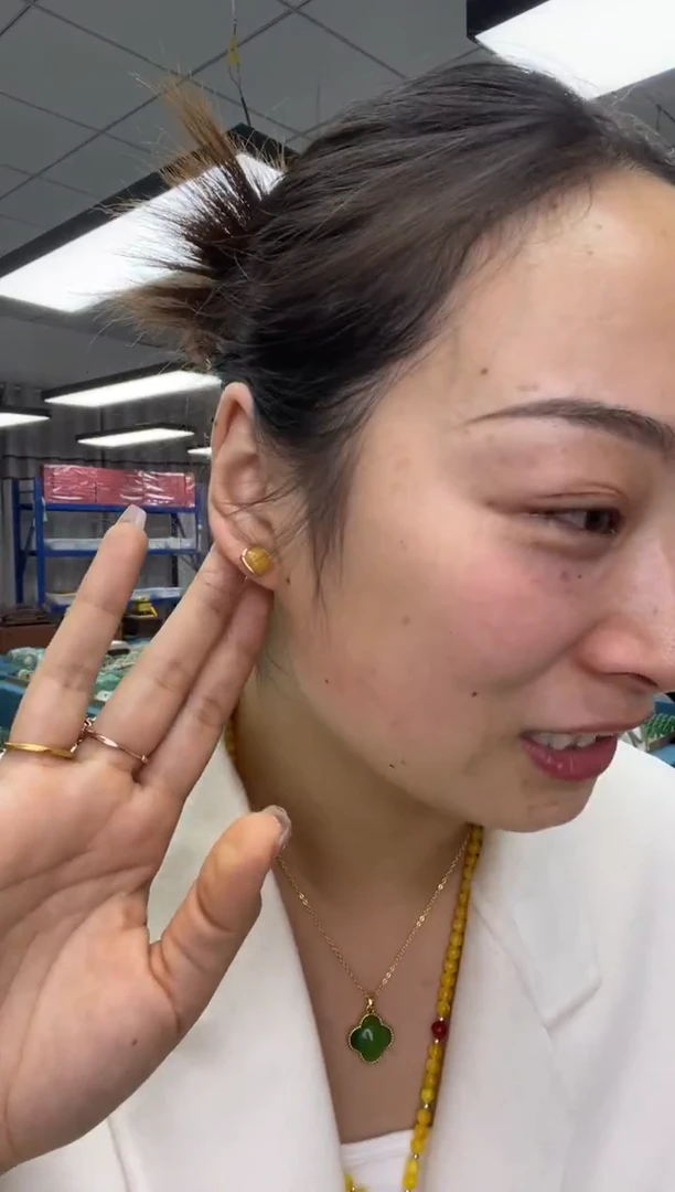 蜜蜡颈饰未镶嵌放糖耳钉