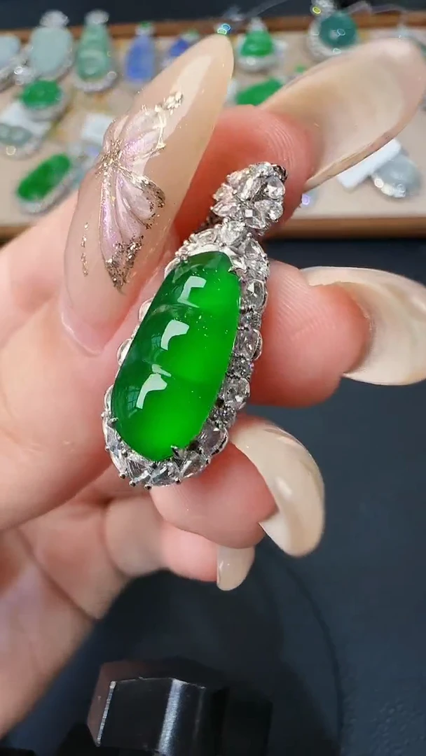 翡翠18K金镶嵌吊坠(不含链)57