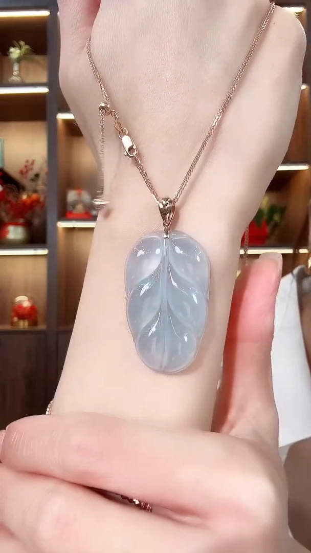 翡翠18K金镶嵌吊坠(不含链)翡翠吊坠多样性发货发其一