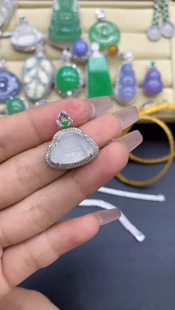 颈饰18K金镶嵌翡翠318-中国好珍宝