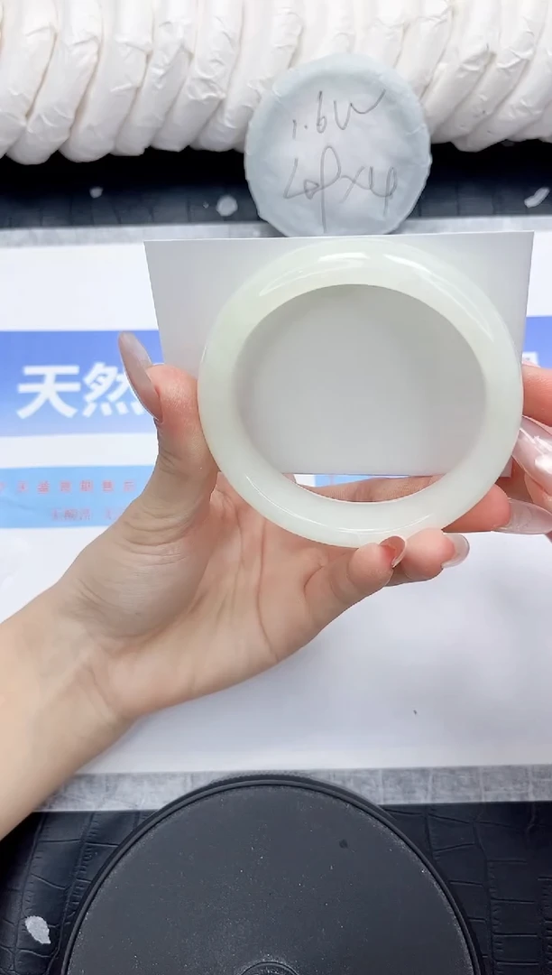 未镶嵌手镯和田玉188-61