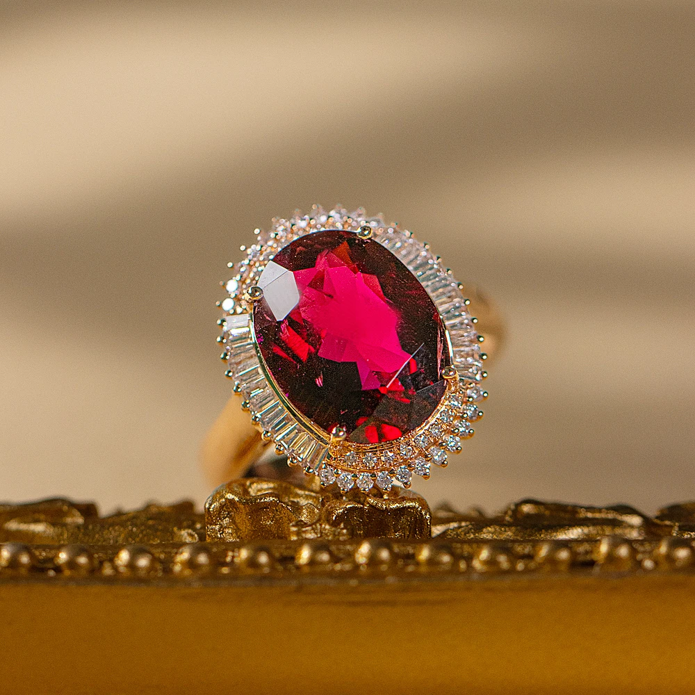 18K金红碧玺戒指 5.8ct经典围镶简约大气款