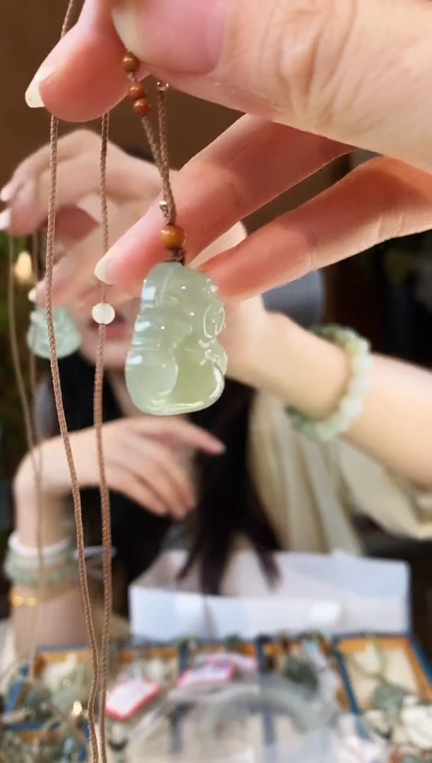 和田玉未镶嵌颈饰25MM佛公和田玉项链