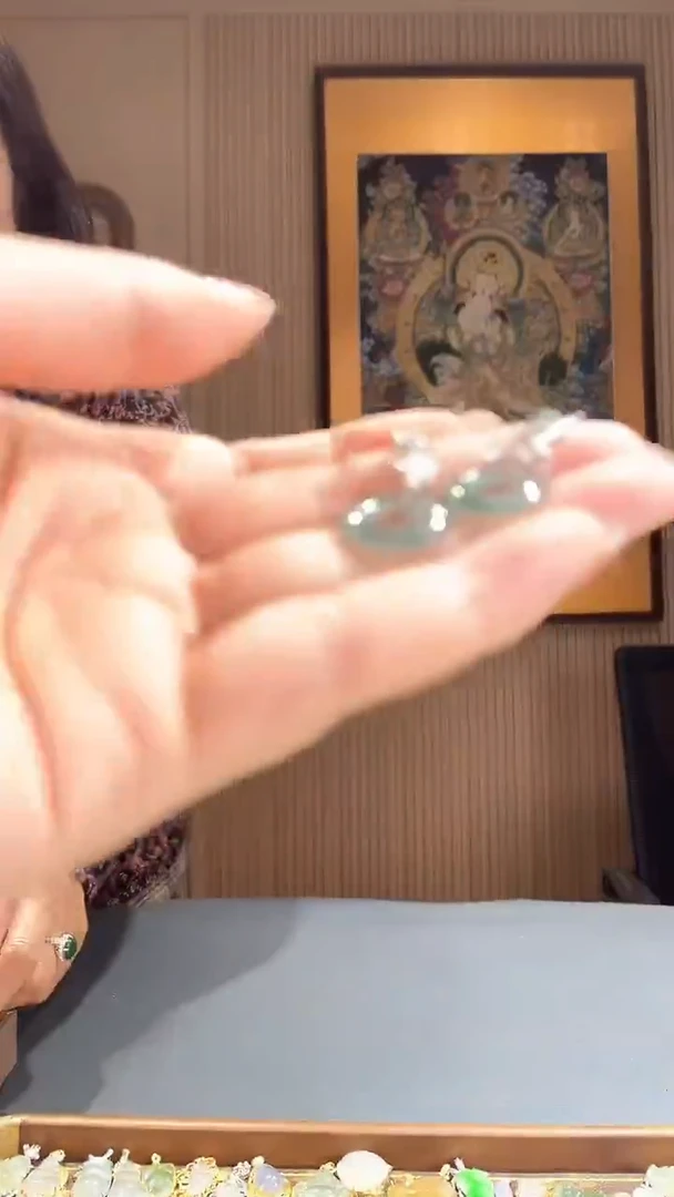 颈饰未镶嵌翡翠20251214