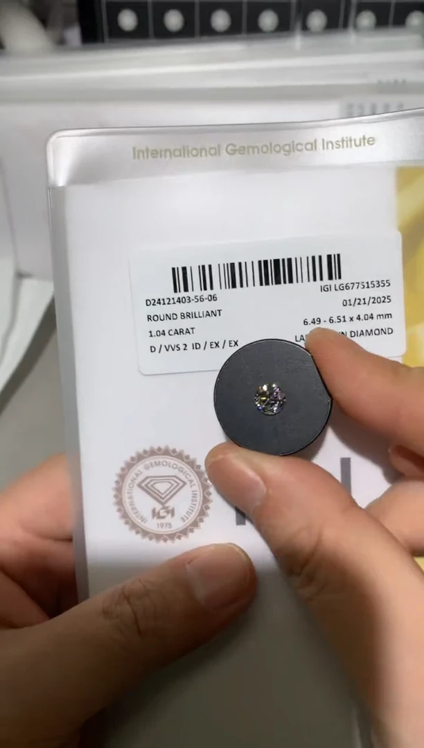 【闪购商品】合成钻石裸石未镶嵌1.04D677515355