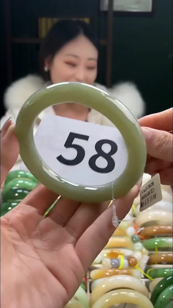 定制和田玉和田玉手镯