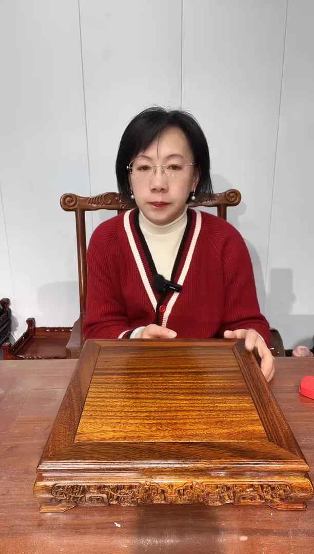 木老花正方30*30*7镂空雕花